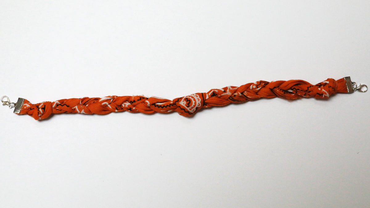 Simple Braided Bandana with Center Knot