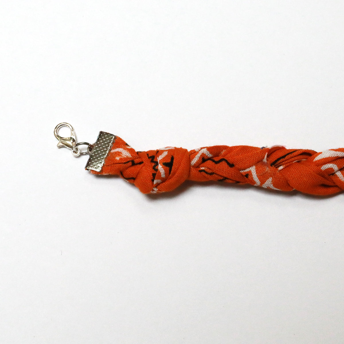 Simple Braided Bandana with Center Knot