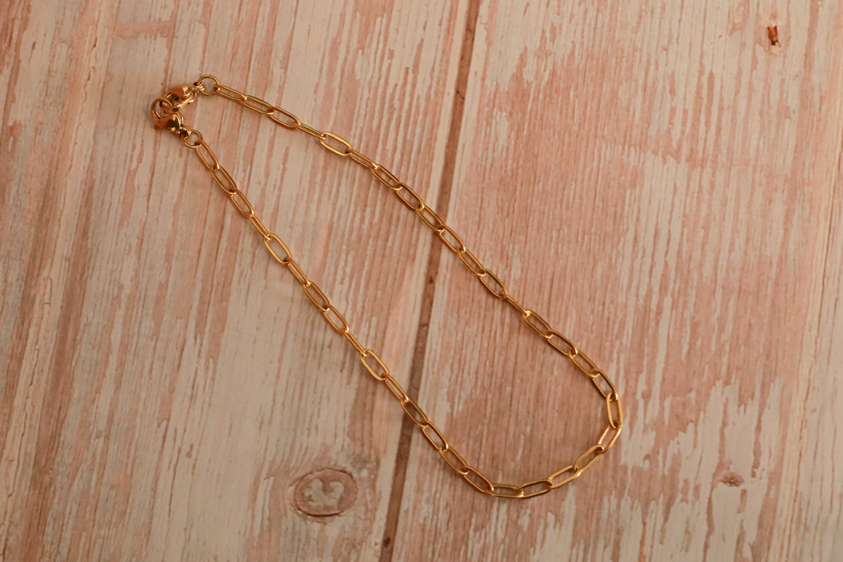 Paperclip Hat Chains (Multiple Options)